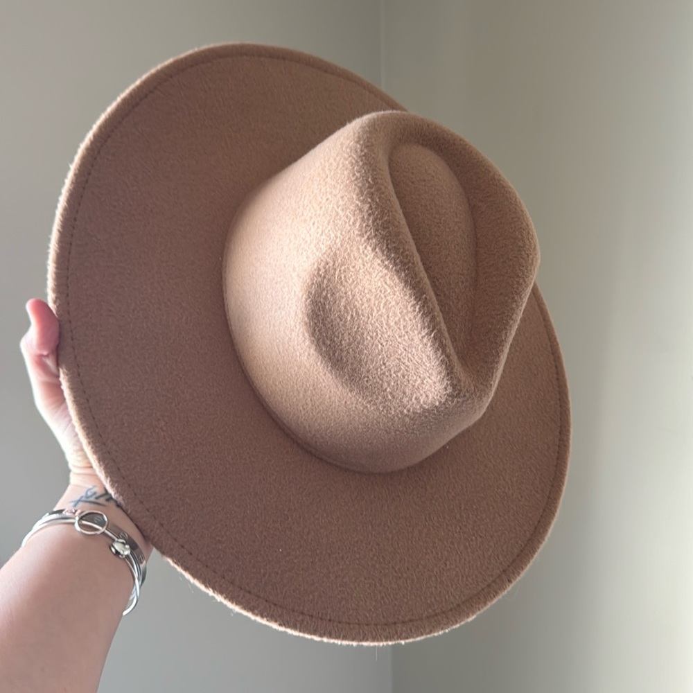 Tan Felt Hat - Picture 1 of 4